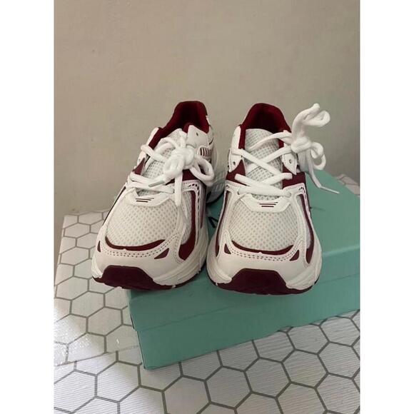 Women sneakers - Picture 2 of 2